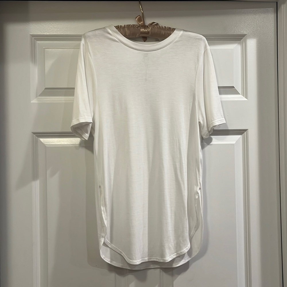 Brand NWT white t-shirt